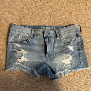 NWOT American Eagle shortie denim shorts size 12